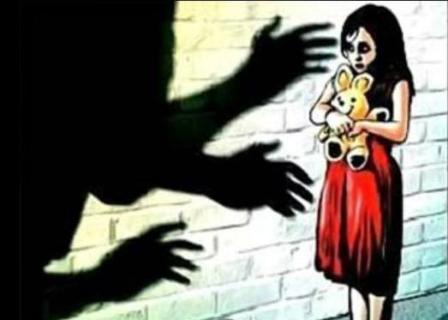 सातवीं कक्षा की छात्रा से मंदिर में दुष्कर्म, गंभीर हालत में छात्रा अस्पताल में भर्ती