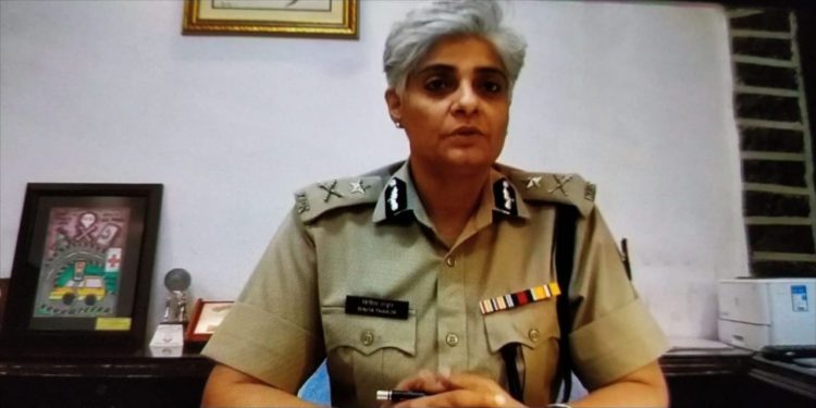 उदयपुर में पहली महिला आईजी बिनीता ठाकुर पदभार संभाला