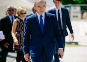 barnard become richest person of world