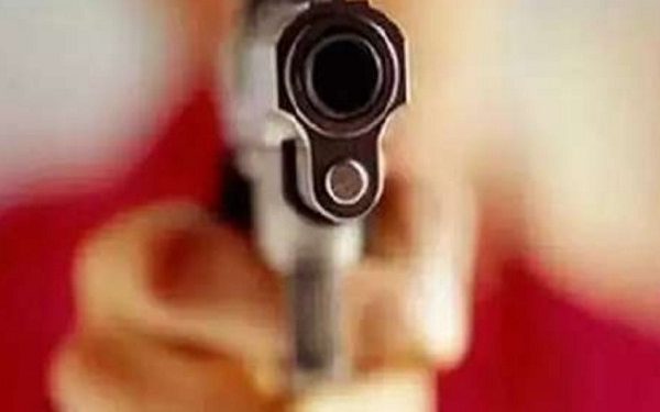 bjp parshad and his family members shot dead