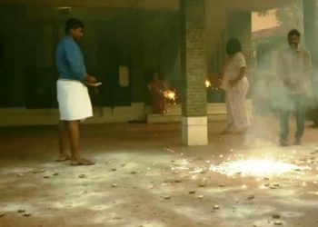 tamilnadu government was permitted people for firecrackers time one hour