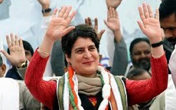 #PriyankaGandhiTwitMantra
