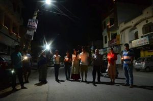 people lite the lamp on 9pm 5th march8