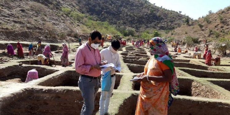 no policy for urban unemployed-rural unemployed ragistered in mnrega