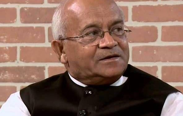 ved pratap vaidik article on government reply in supreme court for private sector workers sallary
