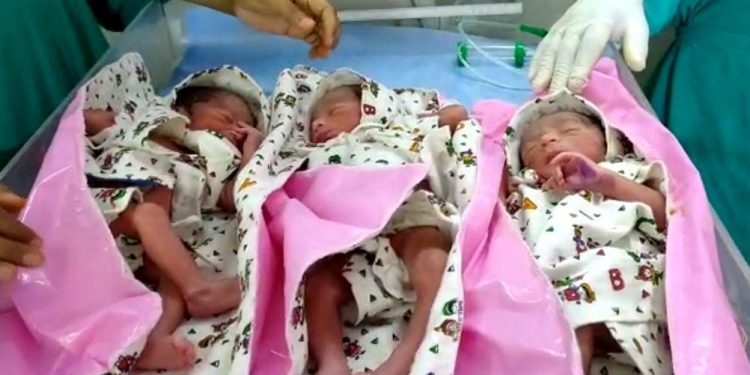 3 couple female kids birth in women delivery in bhinder udaipur