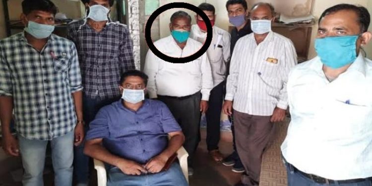 ACB TRAP chhotisadri tahsil girdawar taking 4000 bribe money in Pratapgarh