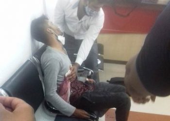 attempt to loot and knife attack out of exis bank in udaipur