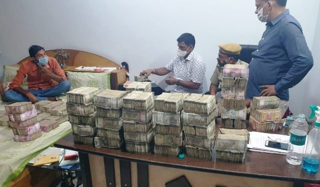 jaipur police seized rs 4crore of ipl betting and arrest 2 bookie