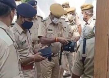 women and her 2 kids mudered by husband in banswada