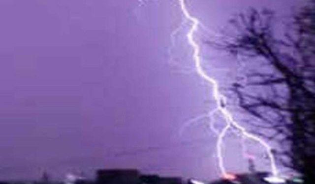 2 died in thunder lightning in udaipur