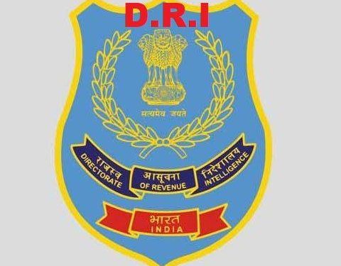 mumbai dri raid in udaipur and arrest international drugs smuggler from hotel