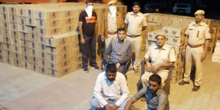 police seized illegal liquor of smuggling cost pf 1 crore