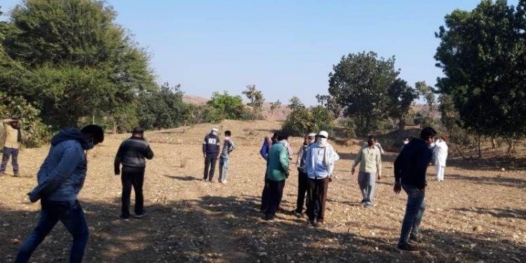 man killed her wife 4 kids and suicide himself in kherwada udaipur