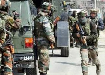terrorist attack on security forces in anantnag jammu kashmir and 1 terrorist killed by forces