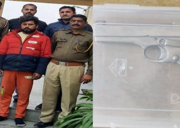 man arrested with illegal pistol in udaipur