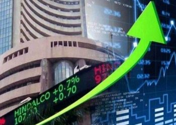 sensex crosses 49000 today share market at fresh high