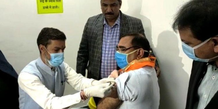 collector takes corona vaccine covishield
