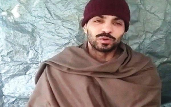 delhi police announces rs 1 lakh cash reward on deep sidhu and others