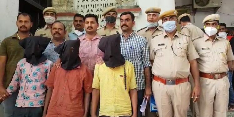 मंदबुद्धि युवति से गैंग रेप करने वाले दरिंदों को पुलिस ने धर-दबोचा