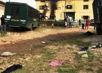 1844 prisoners escape jail in nigeria