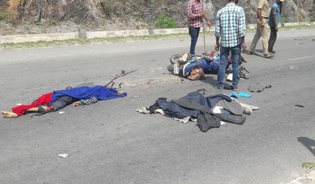 2 dies and 1 injured in road accident udaipur