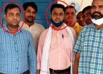 acb arrests fci officials for taking 1 lakh rs bribe money