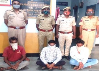 three accused arrested for female trafficking in udaipur