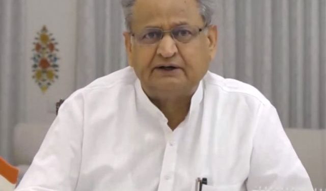 cm ashok gehlot reviews corona virus and vaccination