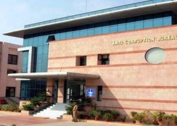 rajasthan acb raid on jda exen chittorgarh dto and jodhpur police inspector