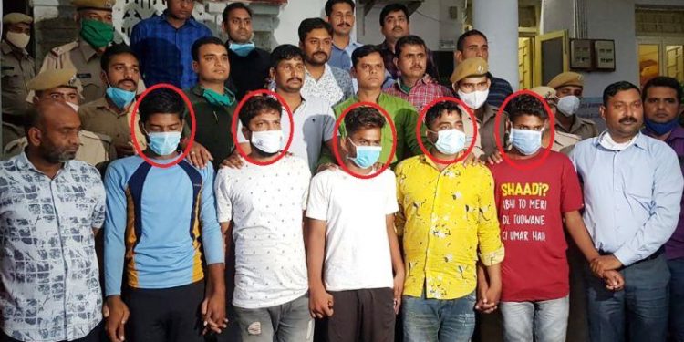udaipur police arrest chain snatching gang for 80 above chain snatching