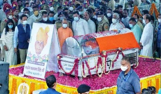 bjp senior leader kalyan singh passes away