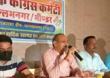 devendra singh shaktawat said if priti shaktawat get ticket on vallabhnagar seat than he will leave the congress party and fight independent