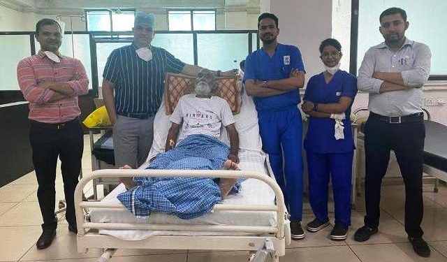 hip replacement surgery of 101 year old man in gbh general hospital udaipur