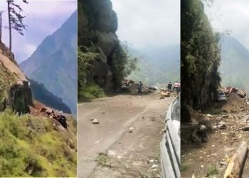 landslide in kinnaur himachal pradesh over 40 passenger feared trapped in bus