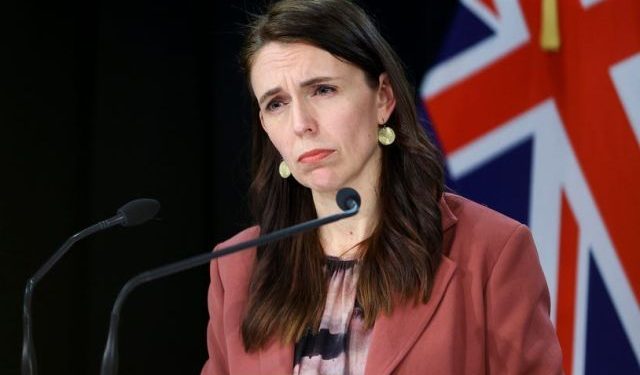 new zealand extends covid 19 lockdown