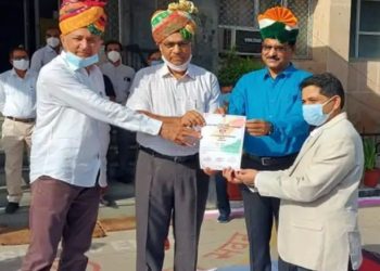 udaipur cmho dr dinesh kharadi honoured on state level