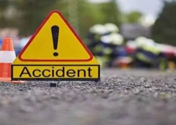 अम्बेरी में अनियंत्रित ट्रेलर ने ढाई साल की बच्ची सहित 3 को कुचला, तीनों की मौके पर मौत