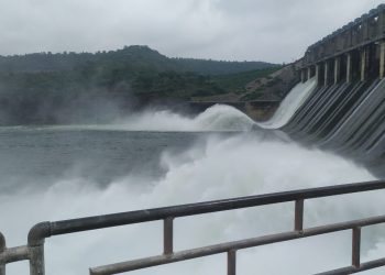 बांसवाड़ा में सुबह 5.30 बजे माही बांध के 4 गेट खोले