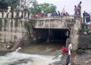 udaipur rain water coming in fateh sagar from madar bada