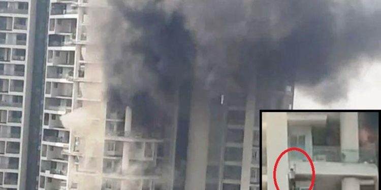 massive fire in residential tower in mumbai one man died