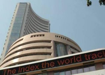 today share market sensex crosses 60600 points