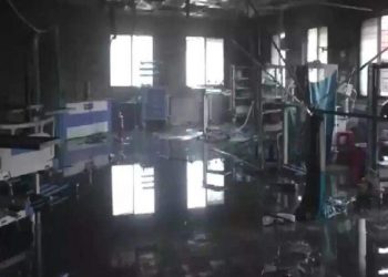 10 dead in fire at hospital ahmednagar maharashtra