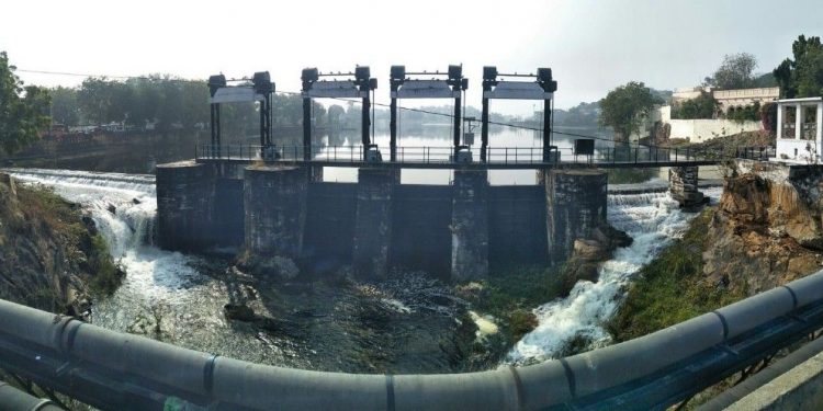 सर्दियों में पहली बार स्वरूप सागर पर चली चादर: फिर छलका स्वरूप सागर
