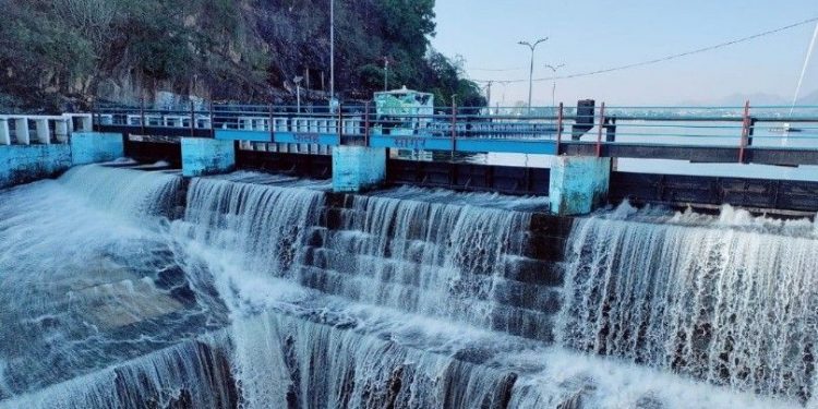 फतेहसागर का झरना फिर चला, चारों गेट खोले: नवम्बर में ऐसा पहली बार हुआ