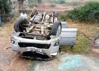 four died in car accident dungarpur