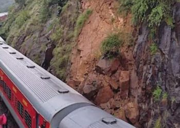 train derailed in bengaluru