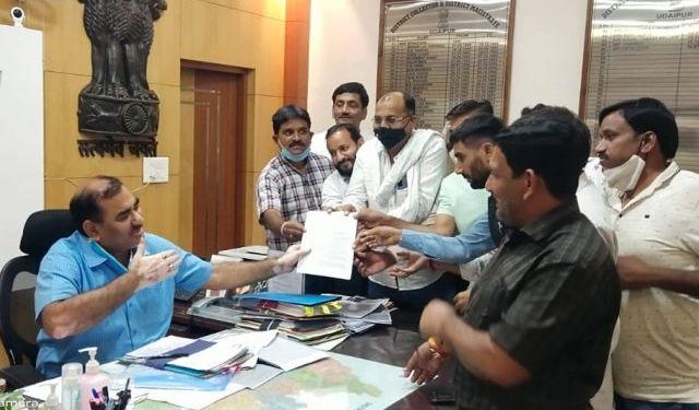 udaipur badgaon sarpanch announcement for prashasan gaon ke sang