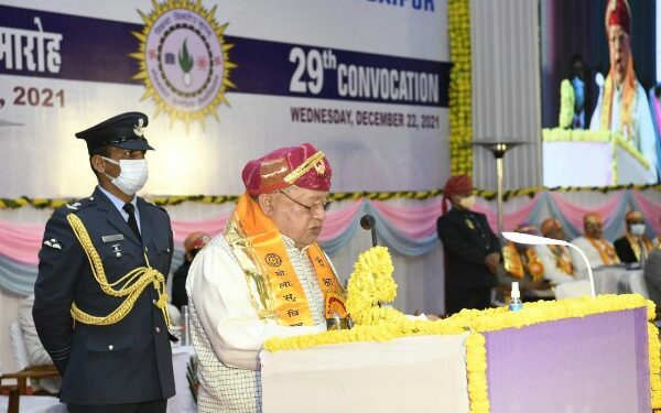समय के साथ विश्वविद्यालयों के पाठ्यक्रम भी अपडेट हो : कलराज मिश्र