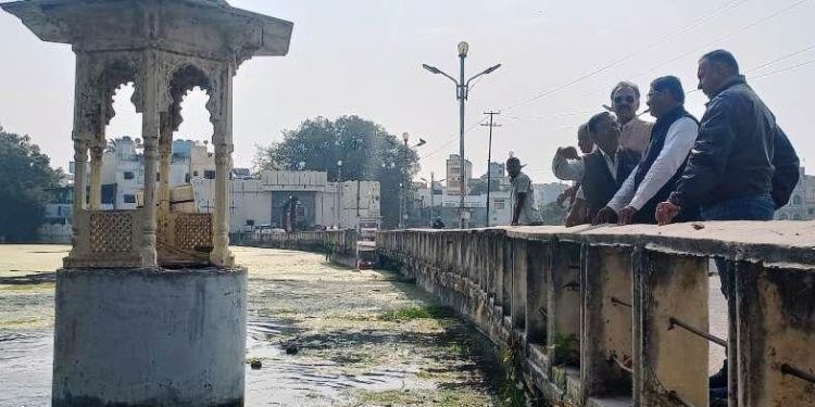 Collector sahab I am speaking Raghuveer Meena what is the condition of the lakes udaipur